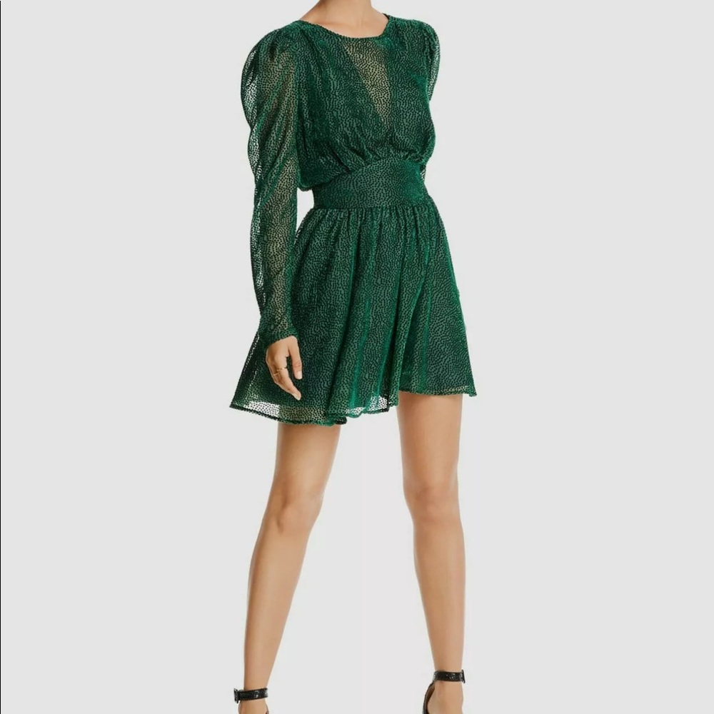 Holiday Green Lini Dress 🎄